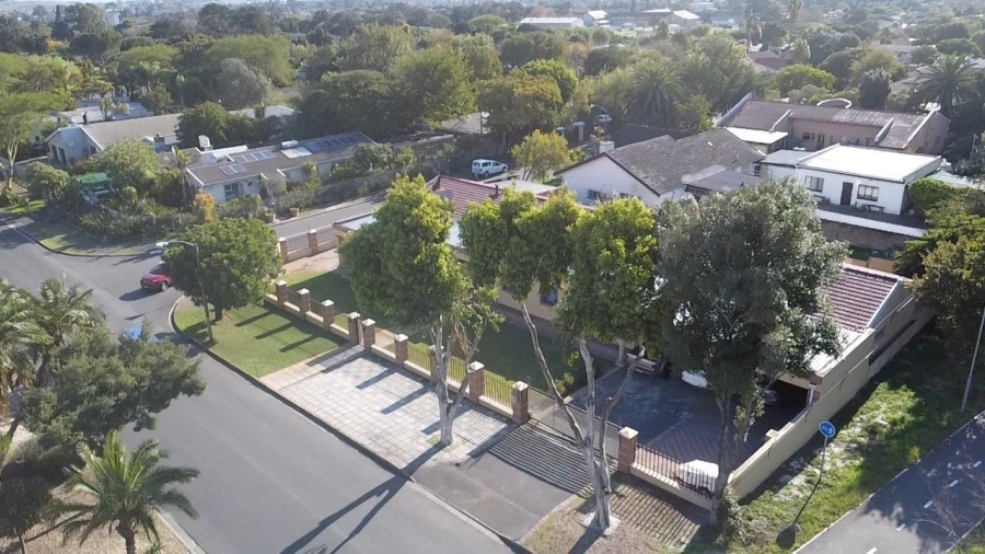 5 Bedroom Property for Sale in Elim Western Cape